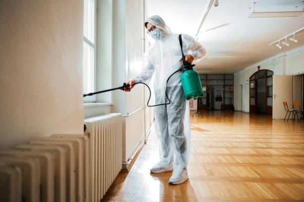 Best Emergency Pest Control  in Victoria, MN